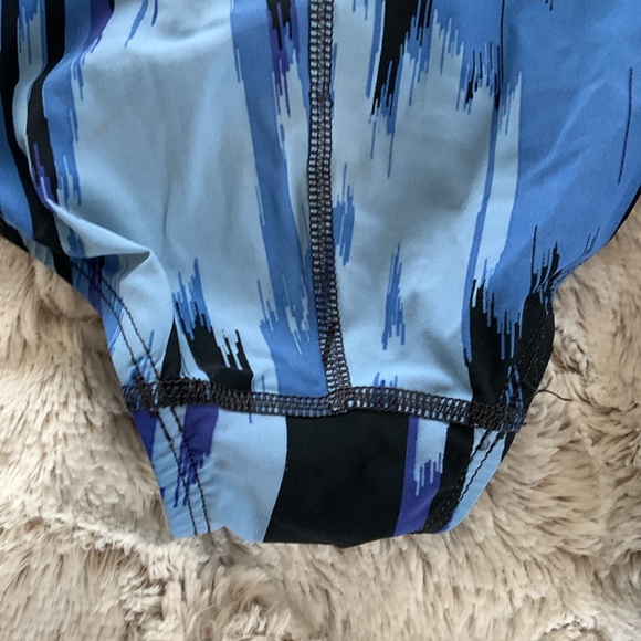 Swim bundle! Speedo and Dolfin size 26. Excellent condition! - Picture 3 of 4